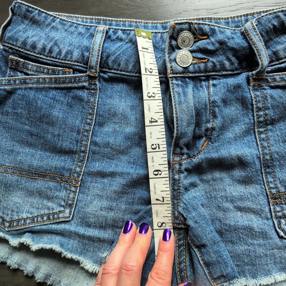 Anthropologie Pilcro The Wanderer Denim Shorts Lightweight Cutoffs Medium Blue - Picture 13 of 14